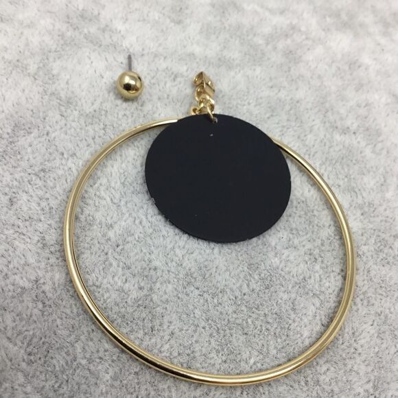 Cara Acrylic Disc in Circle Drop Earrings (G1) - Picture 4 of 8